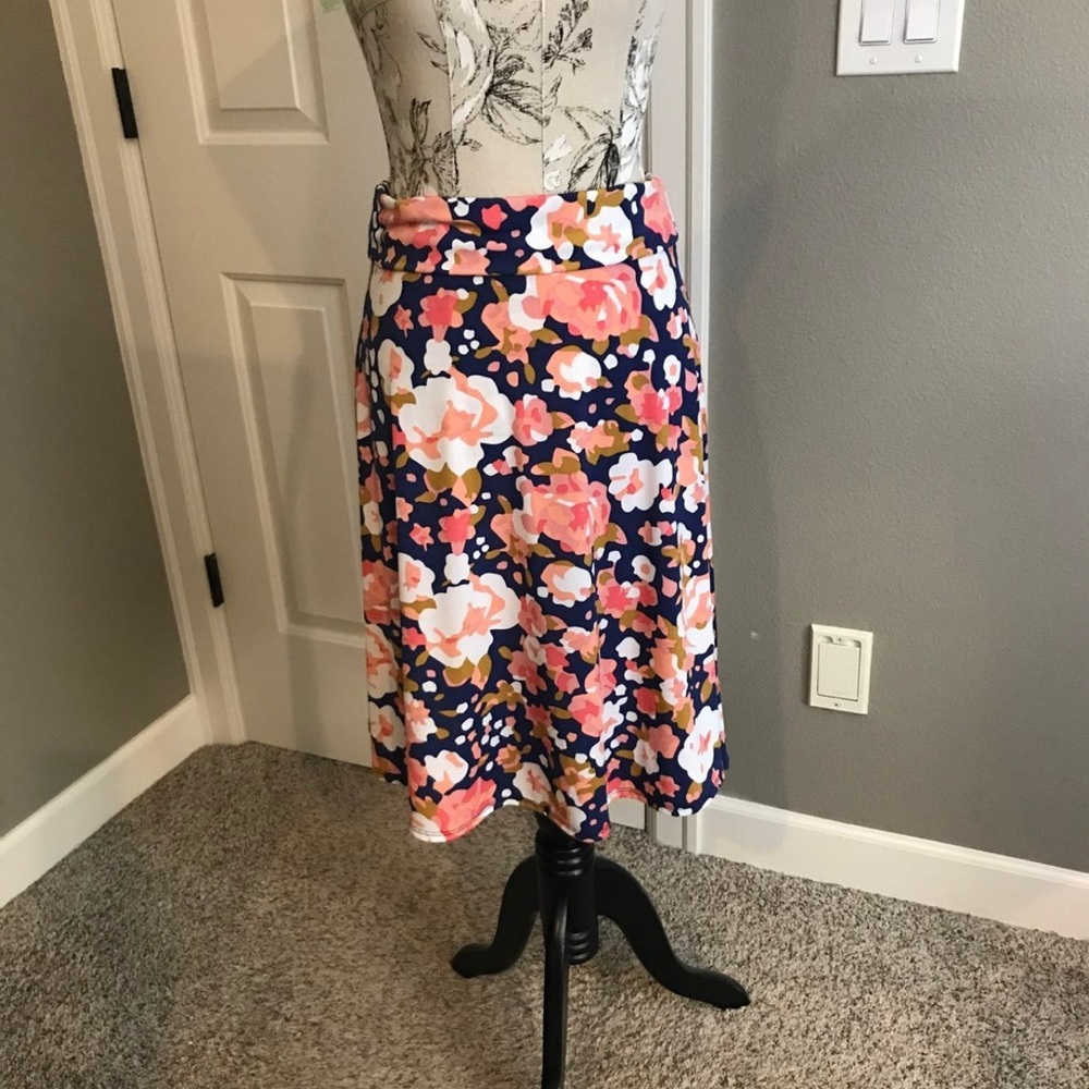 LuLaRoe Azure Floral skirt